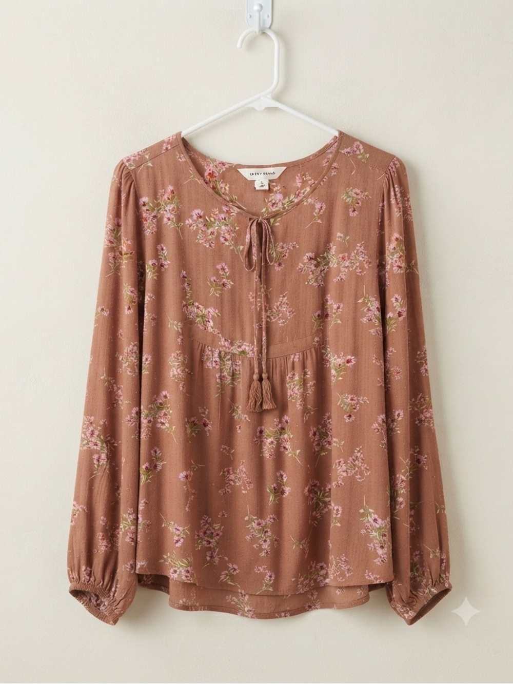 Lucky Brand Floral Pinkish/Tan Peasant top. Size Large. Never Worn